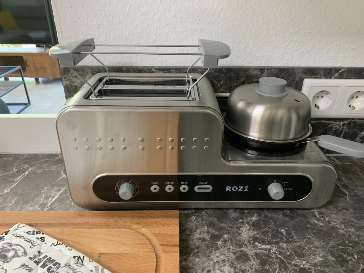 Firmen & Ferienwohnung Brecht 2 Waibstadt 外观 照片